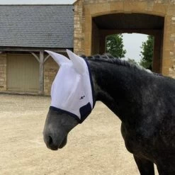 Saxon Vliegenmasker Mesh Wit/Navy -Paardensport kortingswinkel agradi 44946646 4.4cb6e8