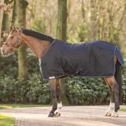 Dominick Outdoordeken Turnout Lite 0g Navy/Wit