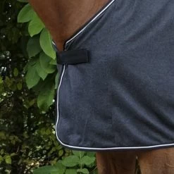 EQUITHÈME Fleecedeken Chiné Grijs 19 EQUITHÈME Fleecedeken Chiné Grijs -Paardensport kortingswinkel ekkia z06776 400 731 263 det1.b5be22