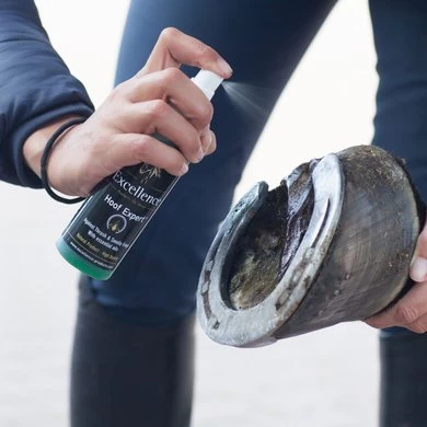Excellence Hoefspray Hoof Expert Groen 150ml 3 Excellence Hoefspray Hoof Expert Groen 150ml - Afbeelding 3
