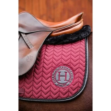 Harcour Zadeldekje Saopsa Dressuur Burgundy Full 2 Harcour Zadeldekje Saopsa Dressuur Burgundy Full - Afbeelding 2
