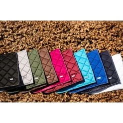 HB Showtime Zadeldekje Crown Dressuur Navy 10 HB Showtime Zadeldekje Crown Dressuur Navy -Paardensport kortingswinkel hb 641.d0174c