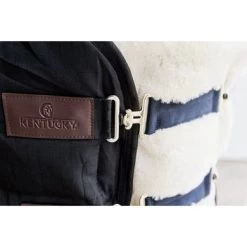 Kentucky Horsewear Kentucky Borstverlenger Wol 2 Koppelsluitingen Naturel 10 Kentucky Horsewear Kentucky Borstverlenger Wol 2 Koppelsluitingen Naturel -Paardensport kortingswinkel kentucky 179a2655.6da28c