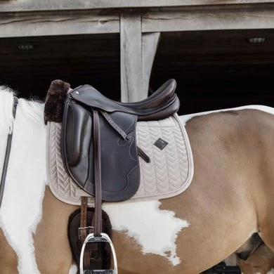 Kentucky Horsewear Kentucky Zadeldekje Skin Friendly Velvet Dressuur Beige Full 2 Kentucky Horsewear Kentucky Zadeldekje Skin Friendly Velvet Dressuur Beige Full - Afbeelding 2