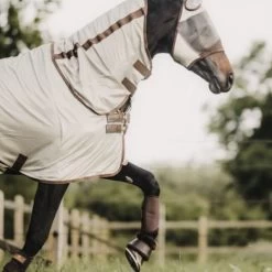 Kentucky Horsewear Kentucky Vliegendeken Classic Zilver -Paardensport kortingswinkel kentucky bw4a0573 bearbeitet e8502ded370e565d04389cf2c54c4715 article photobook crop.0adc88