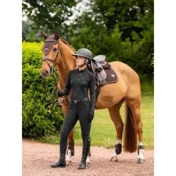 LeMieux Oornetje Puissance Bruin -Paardensport kortingswinkel lemieux it03803 lifestyle puissanceflyhood brown 2 copy.0c747b